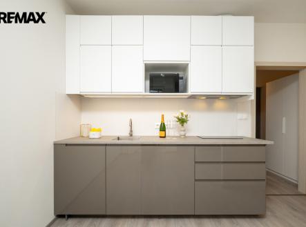 Pronájem bytu, 1+kk, 30 m²