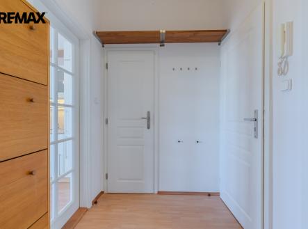 Pronájem bytu, 2+kk, 41 m²