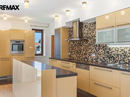 Prodej domu/vily, 241 m²