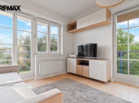 Pronájem bytu, 3+kk, 61 m²