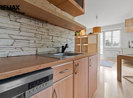 Pronájem bytu, 3+kk, 61 m²
