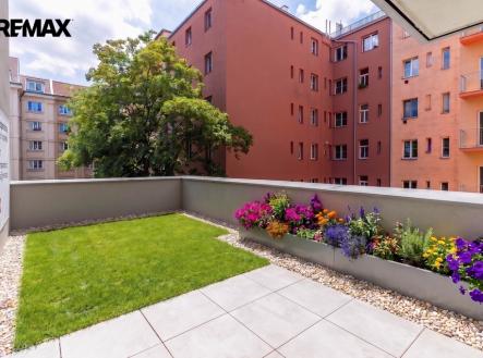 Pronájem bytu, 1+kk, 48 m²