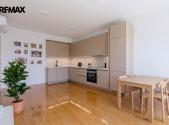 Pronájem bytu, 3+kk, 93 m²