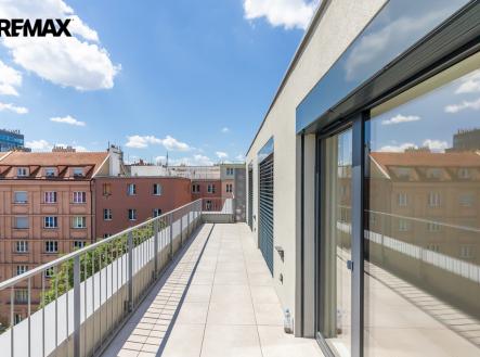 Pronájem bytu, 3+kk, 93 m²