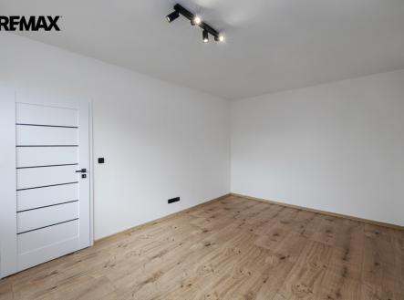 Pronájem bytu, 1+1, 38 m²