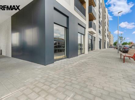 Pronájem bytu, 3+kk, 16 475 m²