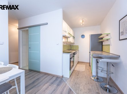 Pronájem bytu, 2+kk, 44 m²