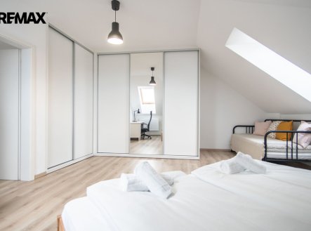 Pronájem bytu, 3+kk, 104 m²