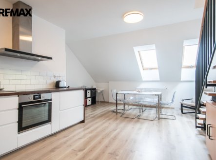 Pronájem bytu, 3+kk, 104 m²