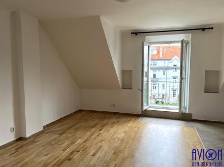 Pronájem bytu, 3+kk, 97 m²