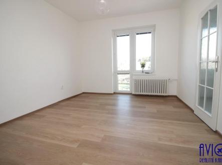 Pronájem bytu, 3+1, 70 m²