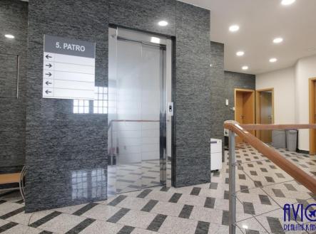 Pronájem kanceláře, 107 m²