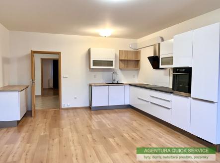 Pronájem bytu, 3+kk, 82 m²