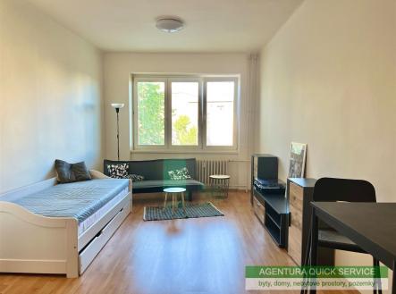 Pronájem bytu, 1+kk, 33 m²