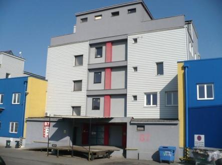 Pronájem - skladovací prostor, 58 m²