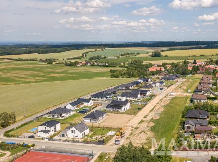 Prodej - pozemek pro komerční výstavbu, 800 m²