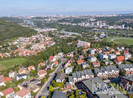 Prodej - dům/vila, 392 m²