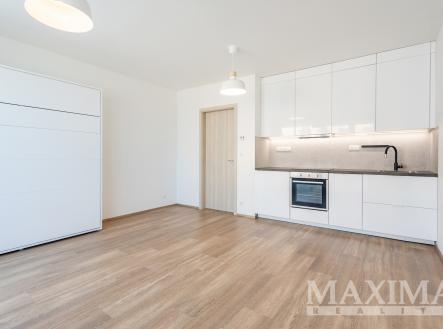 Pronájem bytu, 1+kk, 32 m²