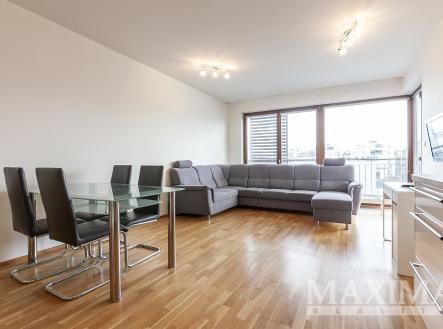 Pronájem bytu, 2+kk, 66 m²