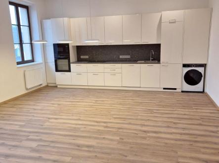 Pronájem bytu, 3+kk, 76 m²