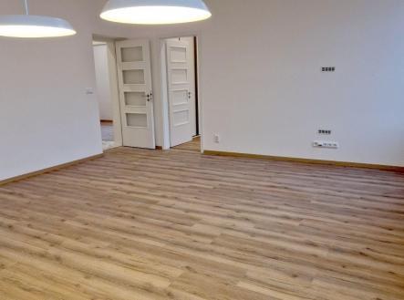 Pronájem bytu, 3+kk, 76 m²