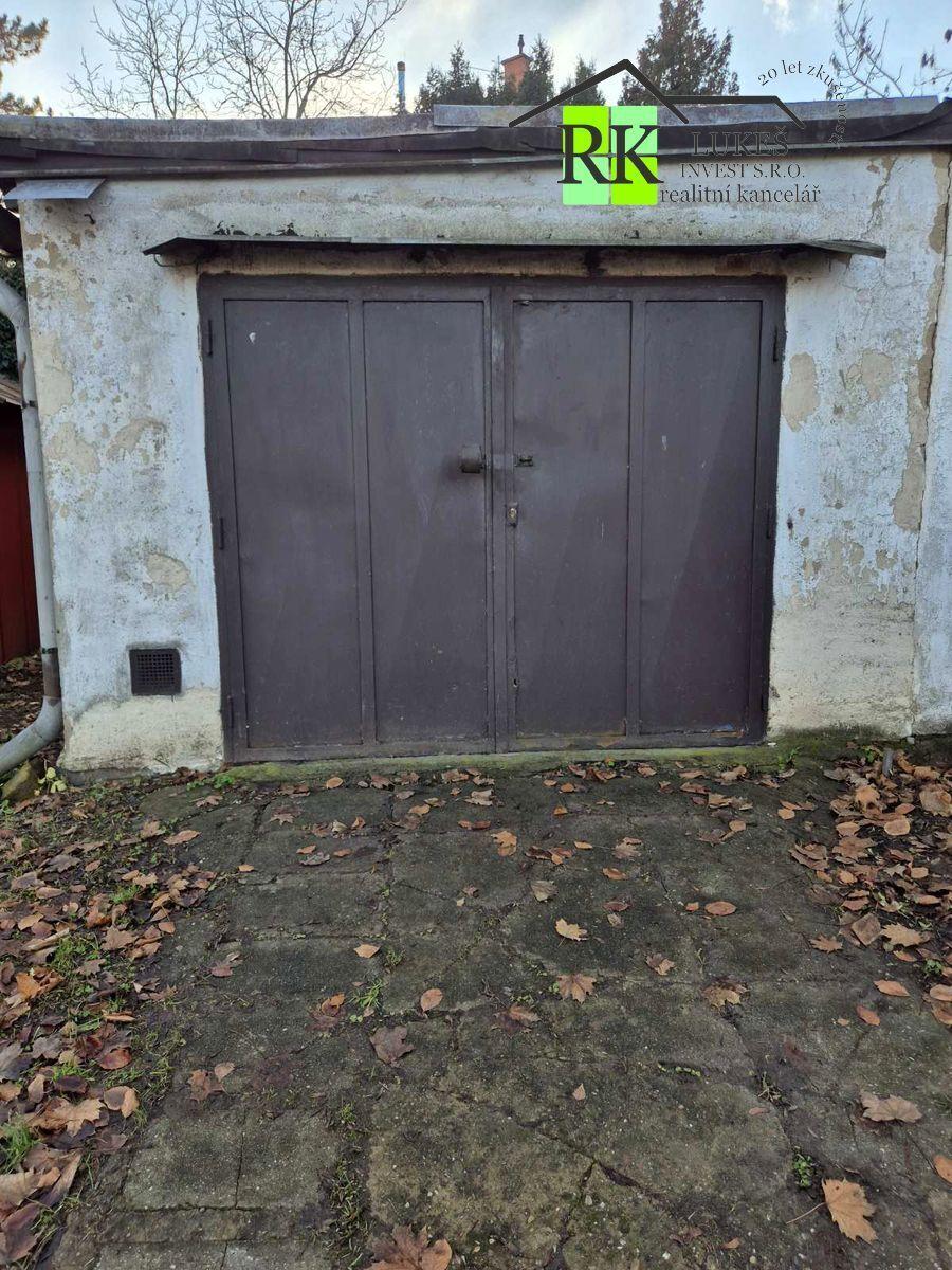 Praha 6 - Střešovice, zděná garáž 18m2, Sibeliova ul.