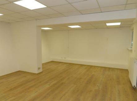 Pronájem kanceláře, 147 m²