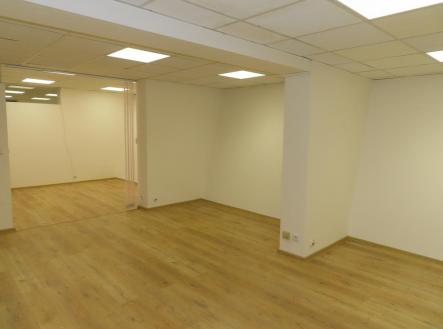 Pronájem kanceláře, 147 m²