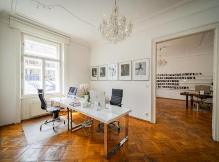 Pronájem bytu, 5+1, 197 m²