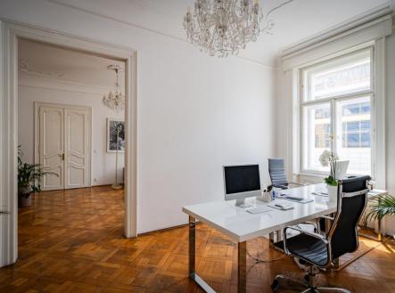 Pronájem bytu, 5+1, 197 m²