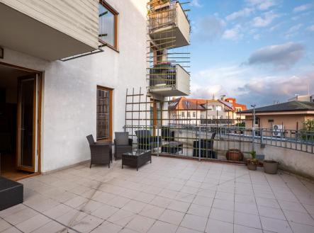 Prodej bytu, 1+kk, 81 m²