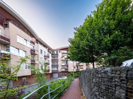 Prodej bytu, 1+kk, 81 m²