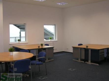 Pronájem kanceláře, 83 m²
