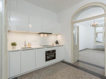 Pronájem kanceláře, 76 m²