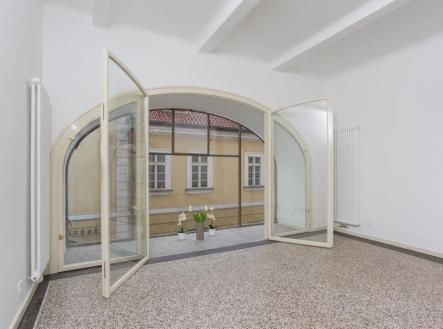 Pronájem kanceláře, 76 m²