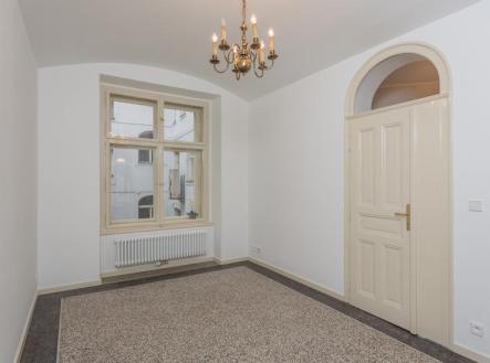 Pronájem kanceláře, 76 m²