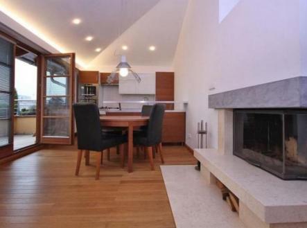 Pronájem bytu, 3+kk, 98 m²