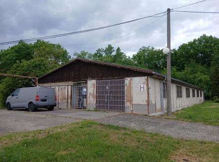Pronájem skladu, 377 m² obrázek