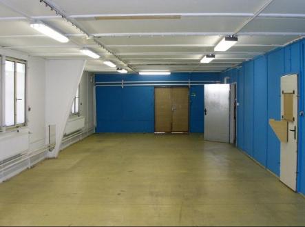 Pronájem skladu, 377 m²