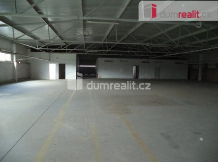 Pronájem komerčního objektu, výroba, 940 m²