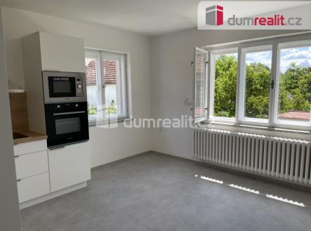 Pronájem bytu, 2+1, 63 m²