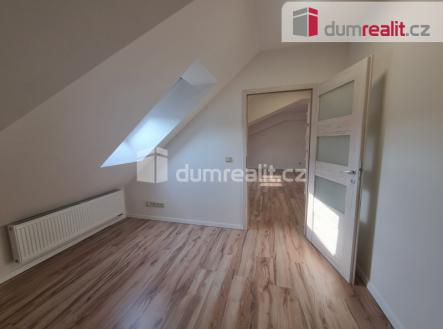 Pronájem bytu, 2+kk, 57 m²