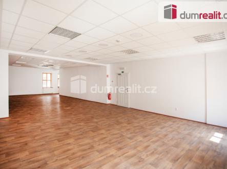 Pronájem - komerční objekt, jiný, 100 m²