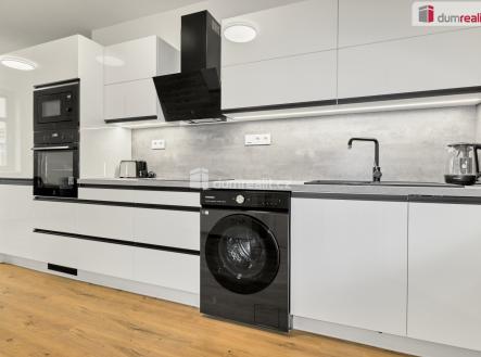 Prodej bytu, 3+kk, 90 m²