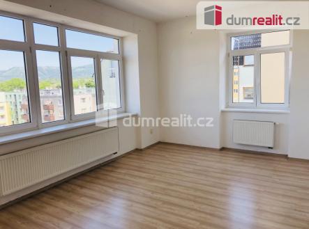 Pronájem bytu, 2+kk, 66 m²