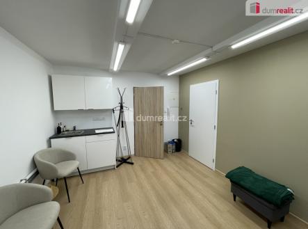Pronájem kanceláře, 30 m²