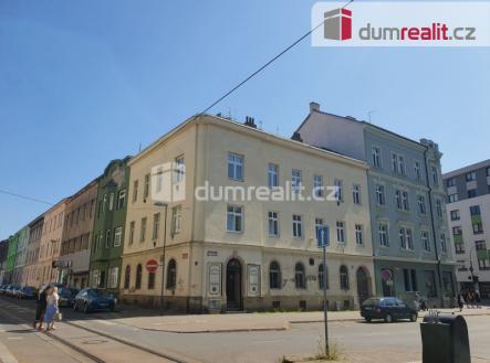 Prodej nájemního domu, 777 m² obrázek