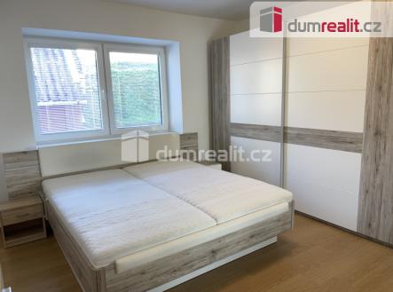Pronájem bytu, 4+kk, 88 m²