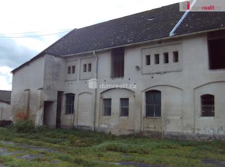 Prodej zemědělského objektu, 800 m² obrázek