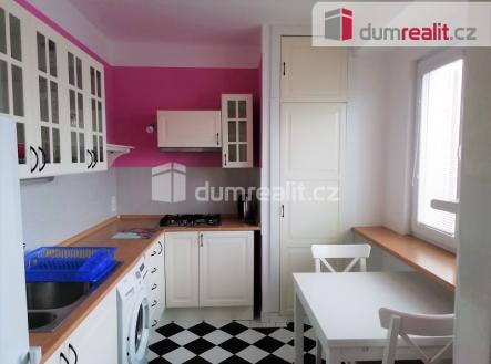 Pronájem bytu, 1+1, 38 m² obrázek